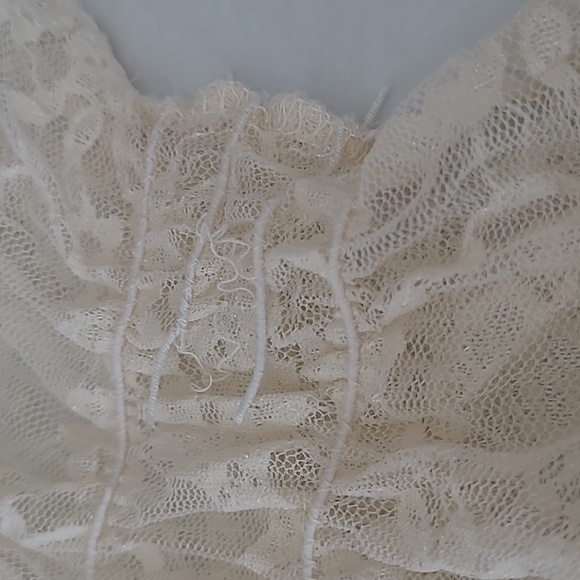 Wet Seal Cream Lace V-Neck Peplum Blouse - Picture 8 of 8